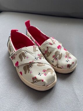 Toms Shoes | Toms Toddler Size 9 Sloth Print